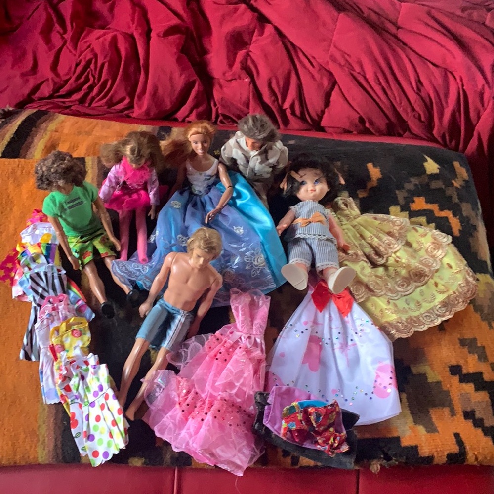 Barbie n Ken dolls!!and Accessories!!